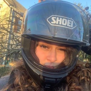 Meet your Posher, Isabel